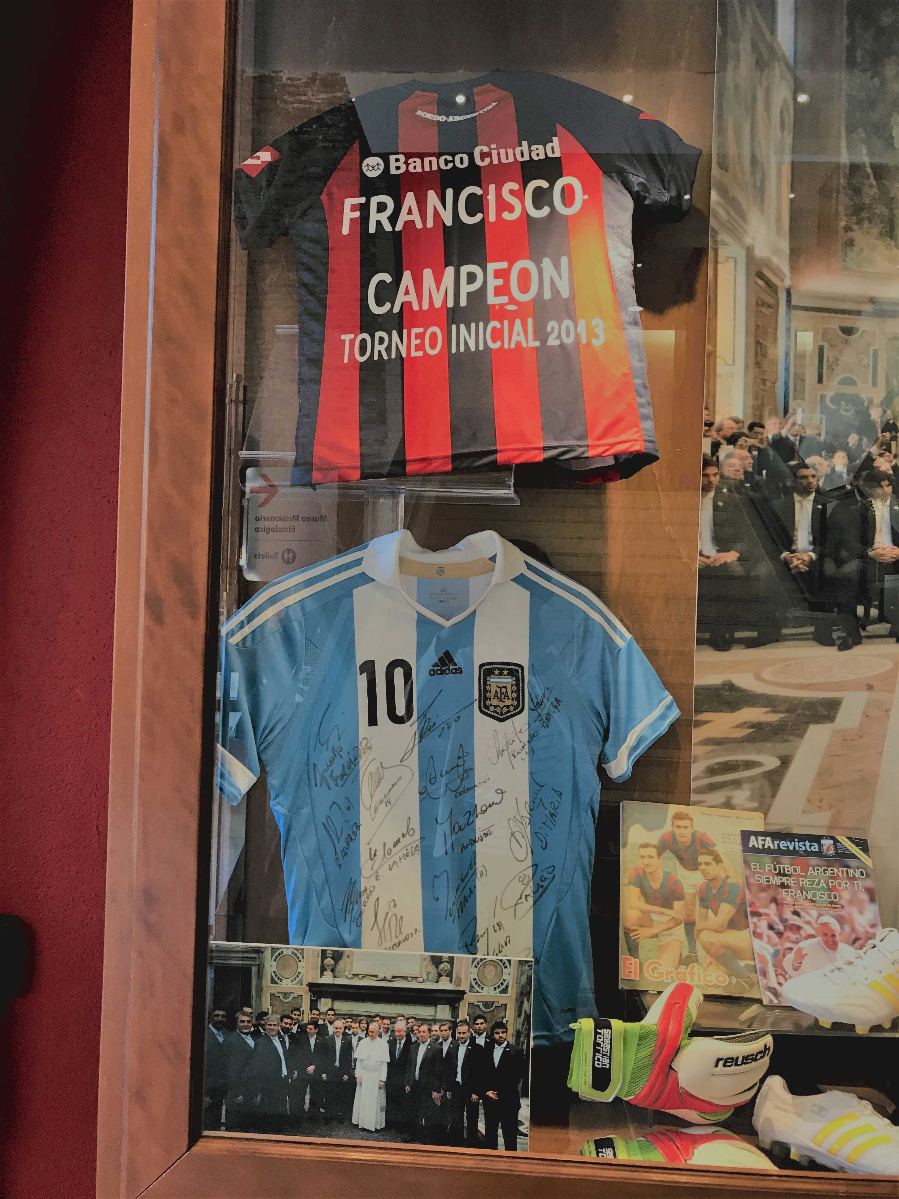 庶民的なサッカー好きローマ法王